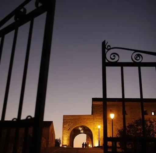 Rio Convento De La Luz Caces