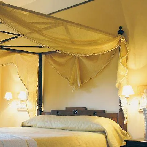 Rio Convento De La Luz Caces